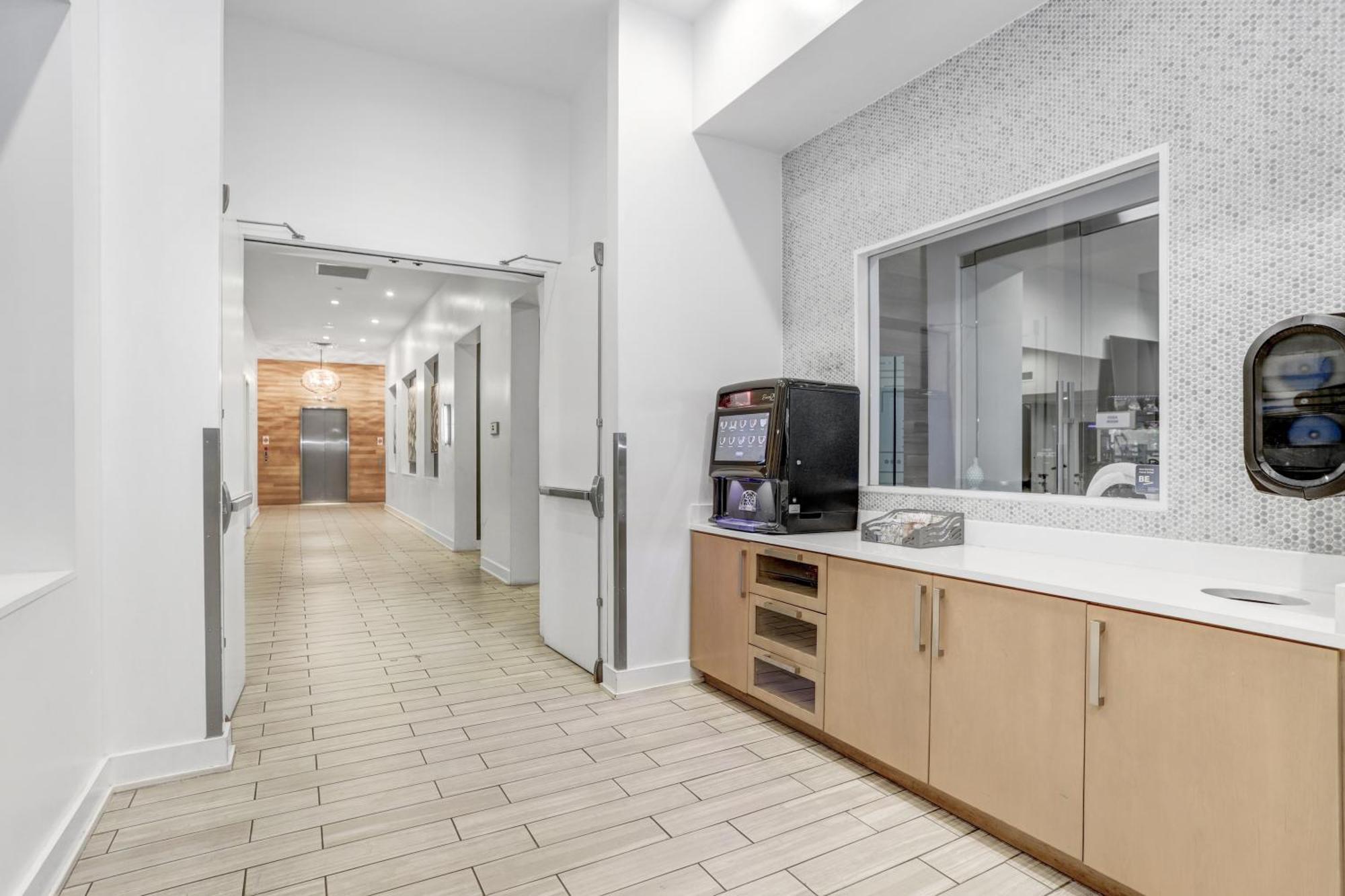 Downtown Tampa Gem 1-Bd W/Pool, Gym, & Sky Lounge Apartment Exterior photo